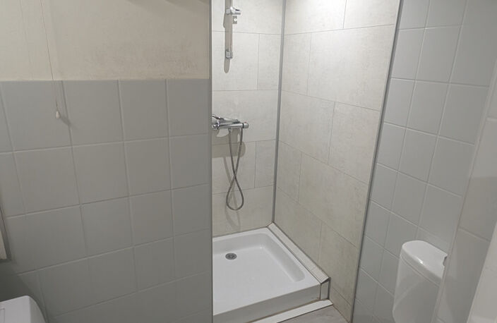 ensemble immobilier Niort studio et type 2 loué — photo 4