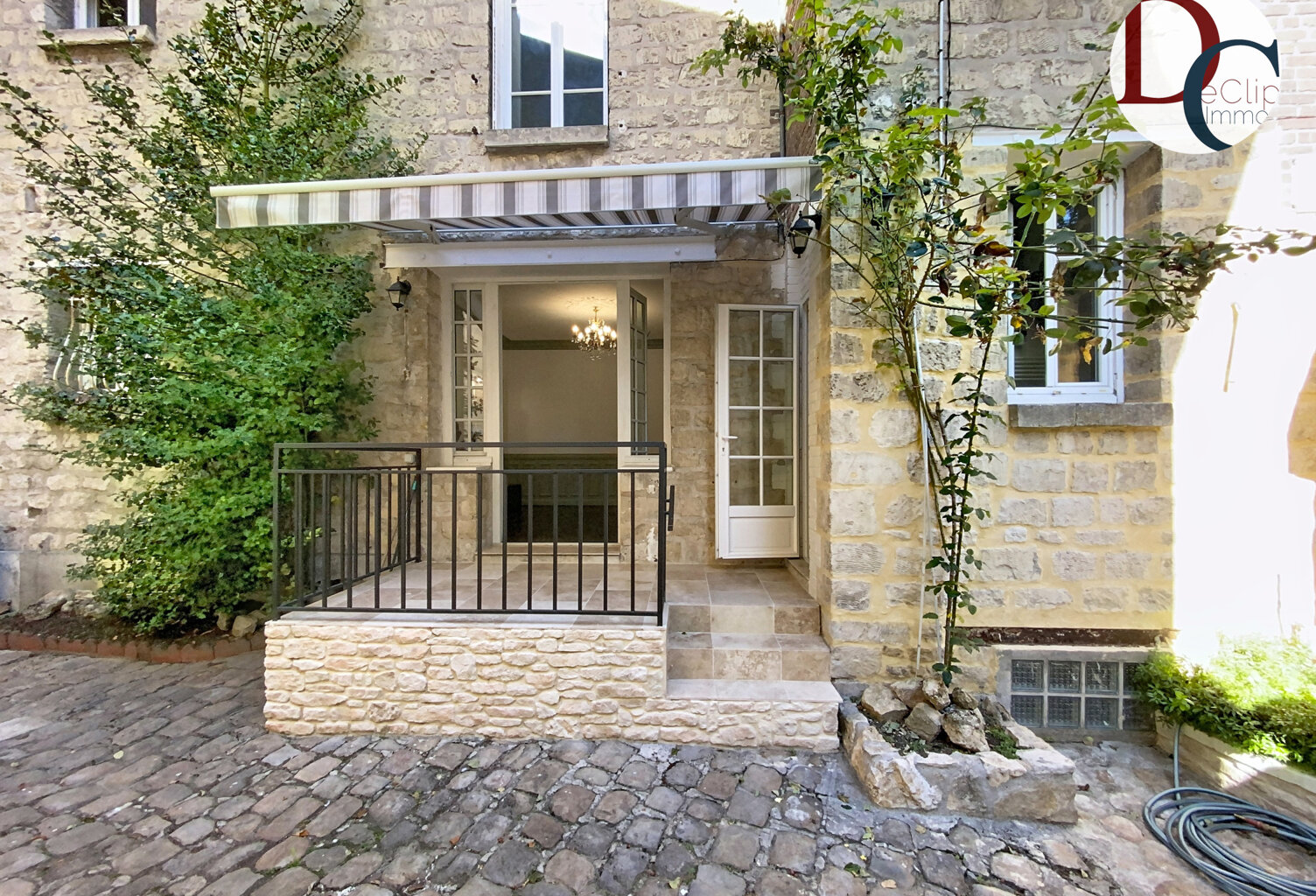 Bel appartement duplex en centre-ville de Senlis avec cour - — photo 1