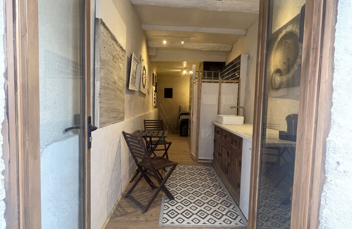 Studio rénové avec citerne voûtée au coeur du Haut de Cagnes — photo 2
