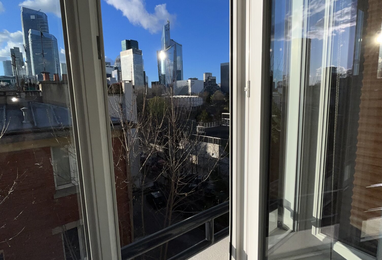 Neuilly-sur-Seine, appartement baigné de lumière, vue dégagée — photo 1