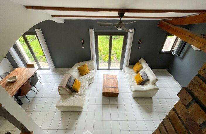 Maison - 190m² - SAINT AVAUGOURD DES LANDES — photo 4