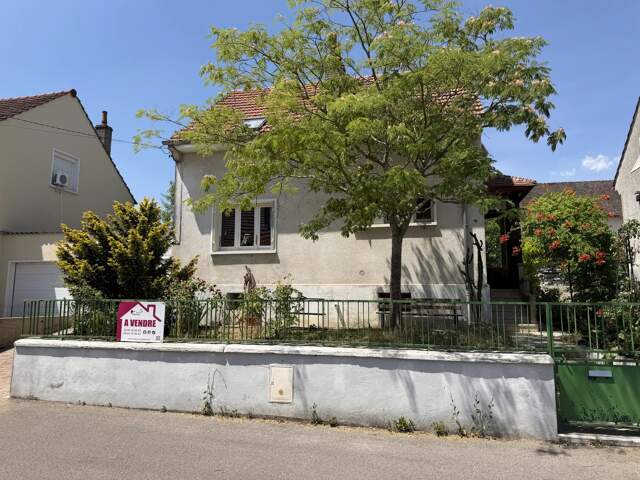 Marsannay-la-Côte – Vieux Bourg – Maison 3 chambres au calme avec fort potentiel — photo du bien