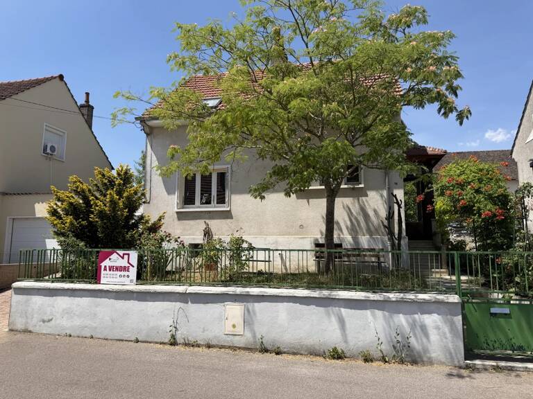 Marsannay-la-Côte – Vieux Bourg – Maison 3 chambres au calme avec fort potentiel — photo 1