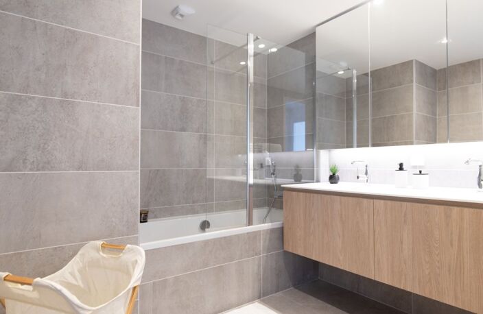 -De Suite Baisse de Prix !!!T5 Avec Suite parentale/ Orienté plein Sud / vue dégagée / secteur en pl — photo 4