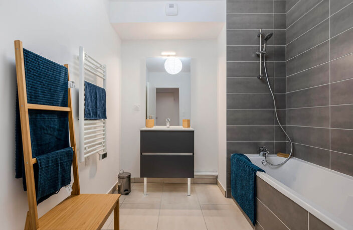 SCHLUTHFELD/ SECONDE LIGNE/200M² DE JARDIN / SUITE PARENTALE — photo 5