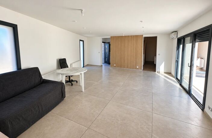 Centre village, villa 4 chambres, sur 407 m2 clos — photo 4