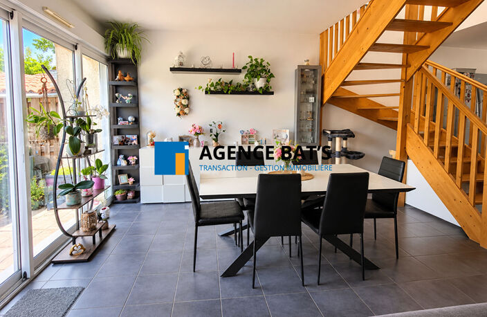 Roche la Molière - 22 Rue Berlioz — photo 2