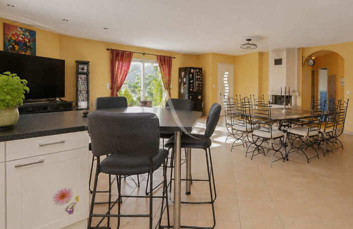 BARINQUE, maison de plain-pied 5 chambres, DPE C, 144 m², terrain 1 820 m² — photo 2