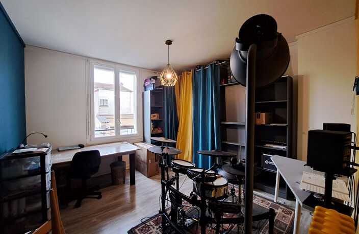 APPARTEMENT MEUBLE 3 PIECES 70M² - REIMS LESAGE — photo 5
