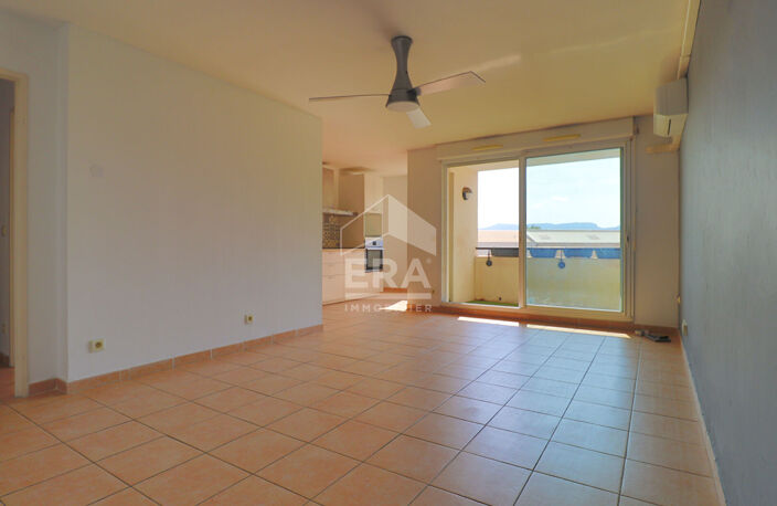 Appartement 10ème - Secteur Saint Jean - 3 pièces 71 m2 - Balcon - Parking - Traversant — photo 2