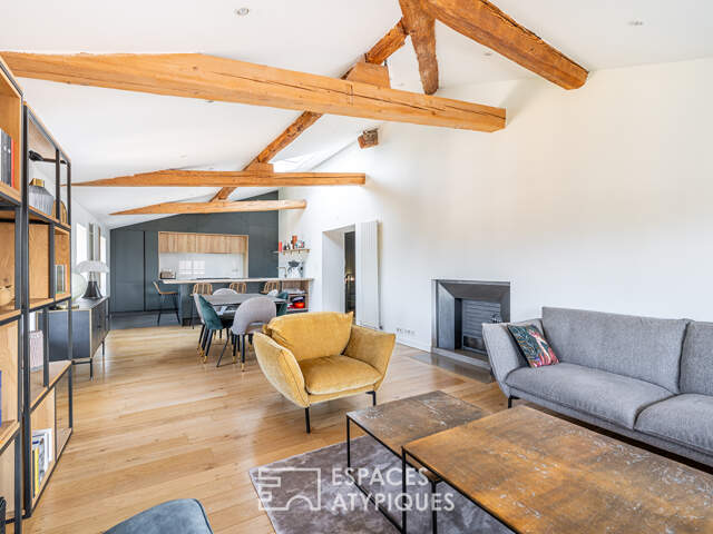 Dernier étage en duplex rénové à Saint Cyr Au Mont d'Or — photo du bien