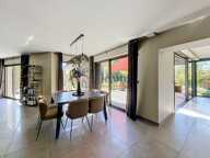 Maison familiale aux beaux volumes  Vie de plain-pied et jard — photo 4