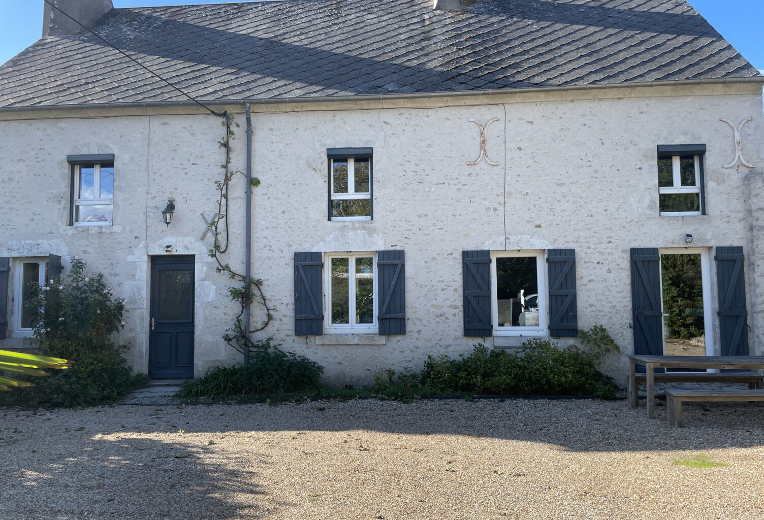 10 MN DE BEAUGENCY - MAISON ANCIENNE DE 180 M2 HABITABLES — photo 1