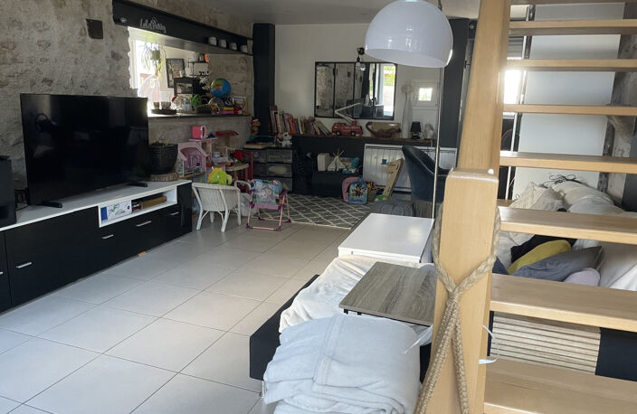 10 MN DE BEAUGENCY - MAISON ANCIENNE DE 180 M2 HABITABLES — photo 4