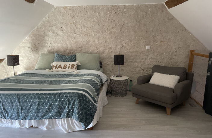 10 MN DE BEAUGENCY - MAISON ANCIENNE DE 180 M2 HABITABLES — photo 5