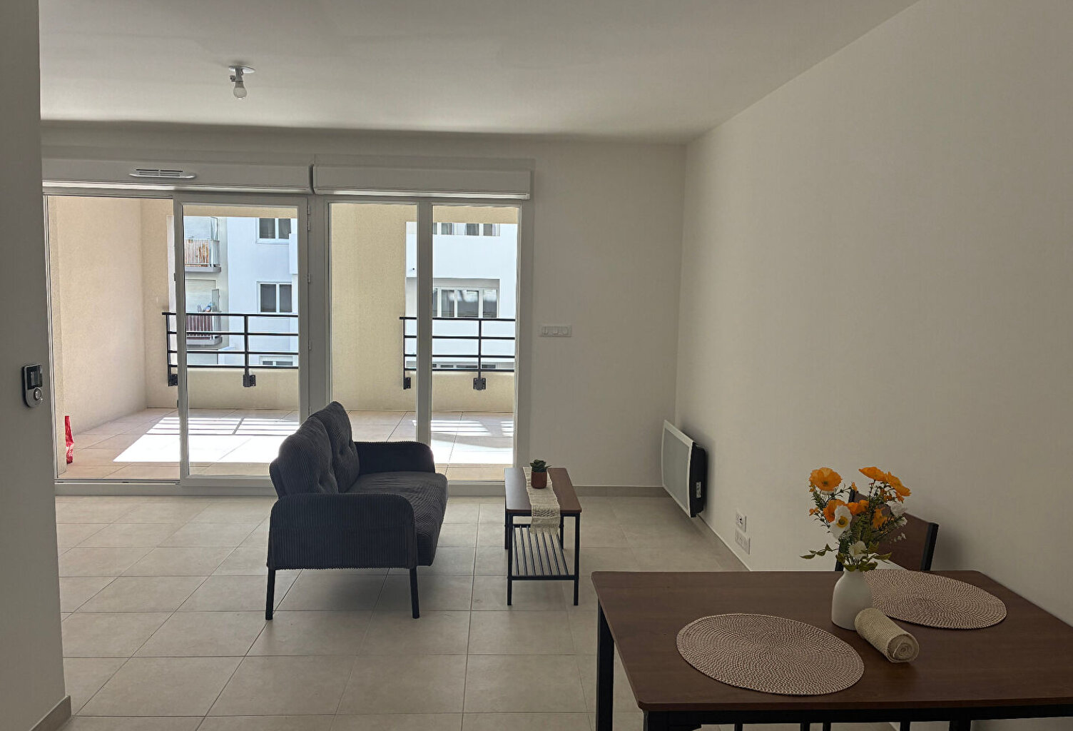 Appartement MEUBLE Marseille 2 pièce(s) 48.26 m2 — photo 1