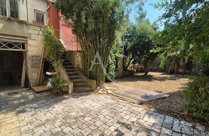 RARE À ROCHEFORT ? MAISON AU CALME AVEC JARDIN DANS UNE RUE TRÈS PRISÉE — photo 4