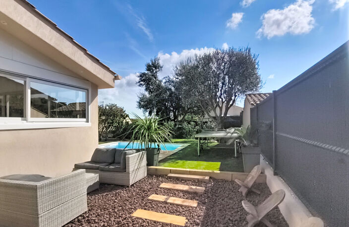 FREJUS TOUR DE MARE MAISON T4 PISCINE GARAGE — photo 2