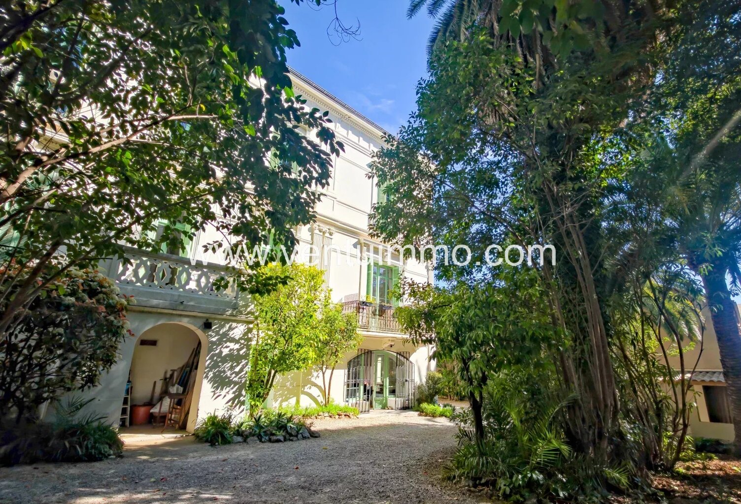 Au sein d' une propriété classée, superbe T3 avec jardin privati — photo 1