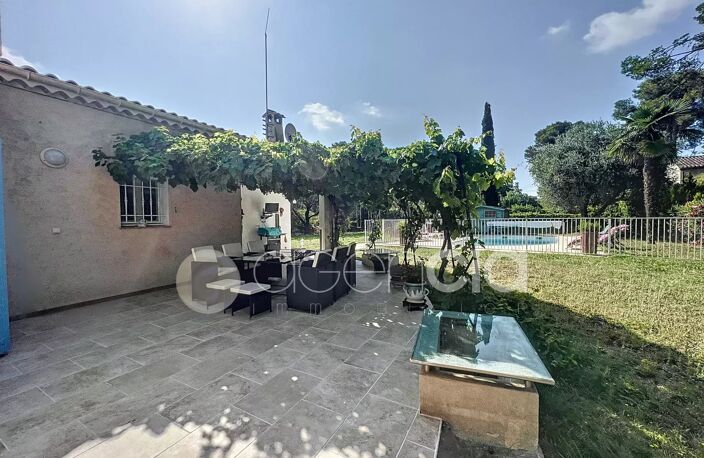 Spacieuse maison avec piscine à Mougins — photo 4