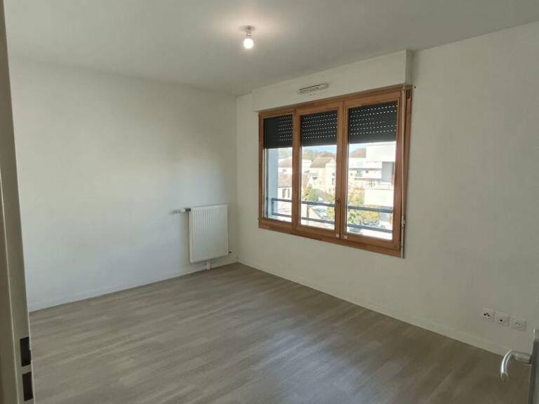 Location Appartement 3 pièces — photo 1