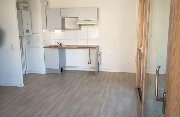 Location Appartement 3 pièces — photo 2