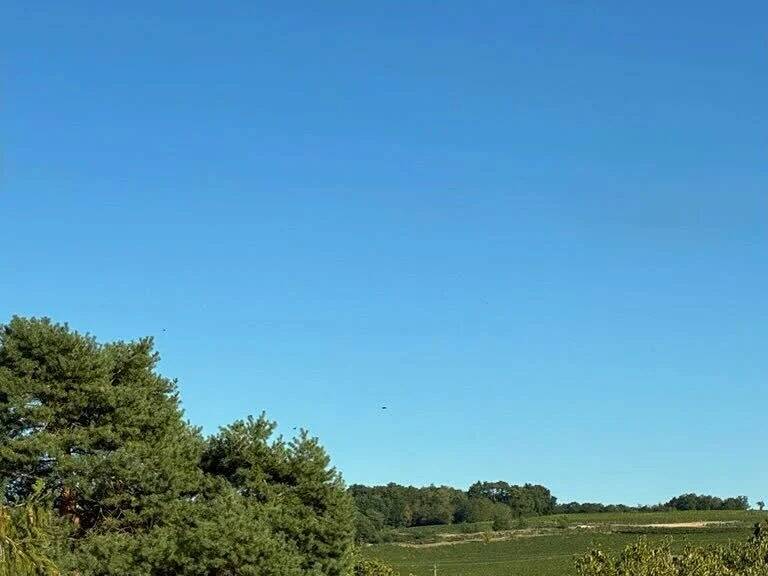 EXCLUSIVITÉ - TERRAIN CONSTRUCTIBLE CRAVANT-LES-COTEAUX — photo 1