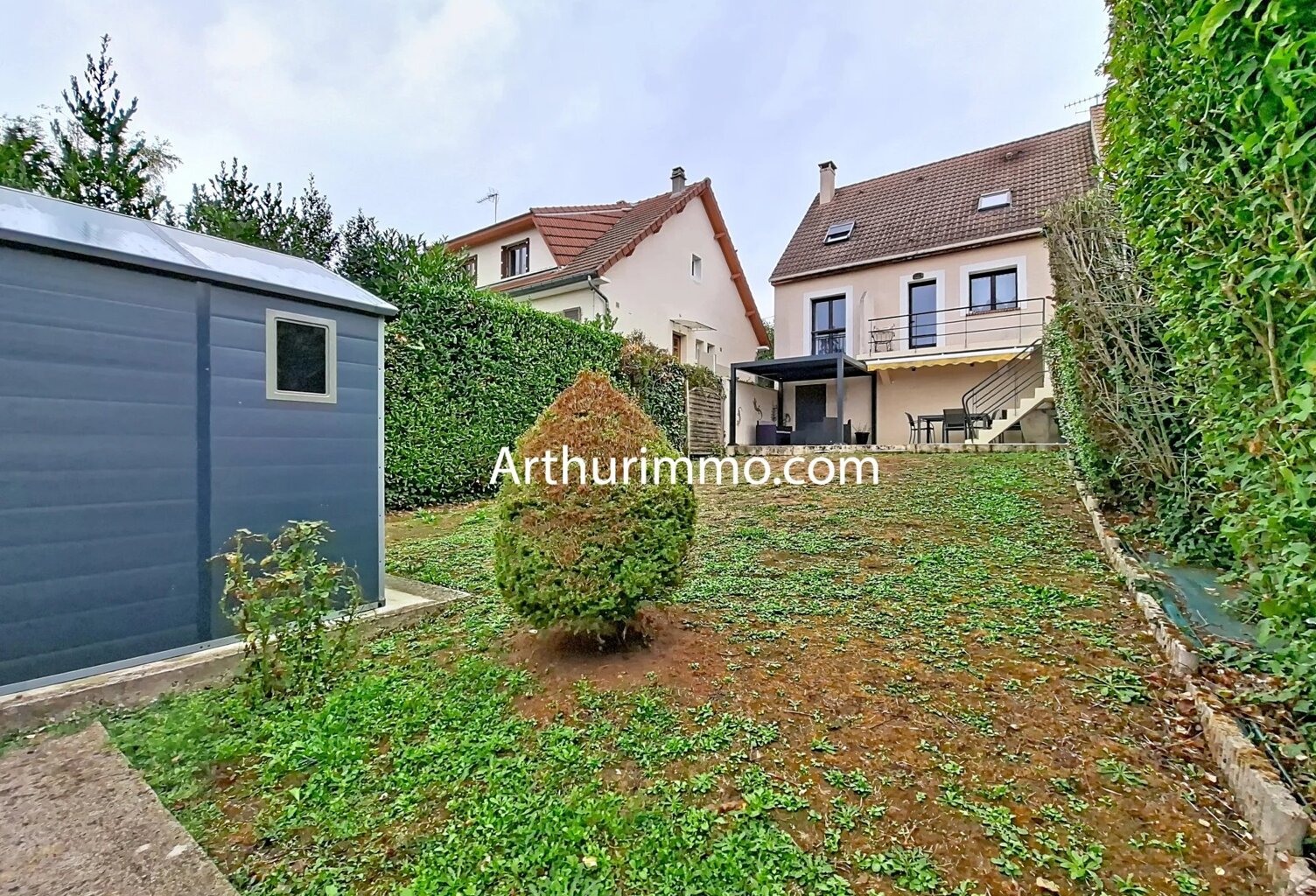 Maison 5 pièces avec jardin et garage — photo 1