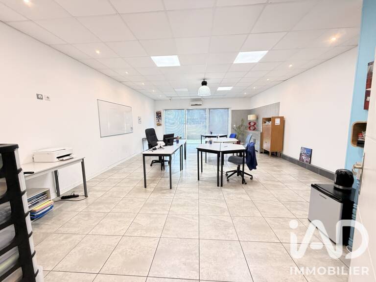 Vente Immeuble 74 m&sup2; — photo 1