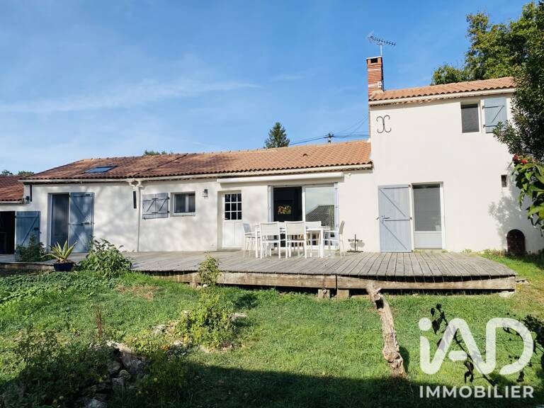 Vente Maison/villa 4 pièces — photo 1