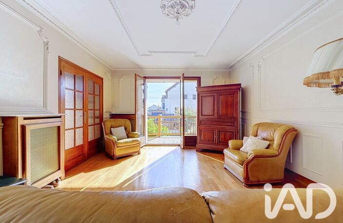 Vente Maison/villa 9 pièces — photo 2