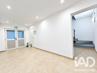 Location Immeuble 4 pièces — photo 2