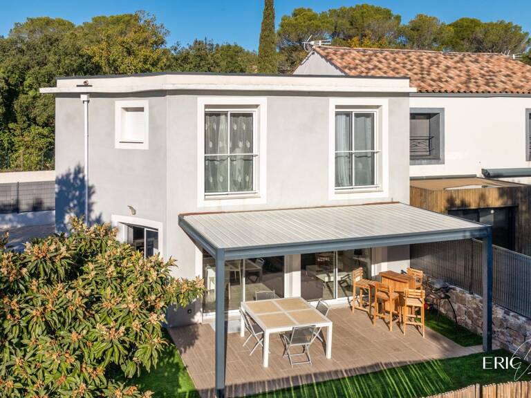 Villa récente, 2 chambres, jardin avec pergola bioclimatique — photo 1