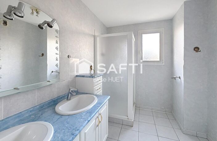 HYPER CENTRE, APPARTEMENT 2 CHAMBRES — photo 5