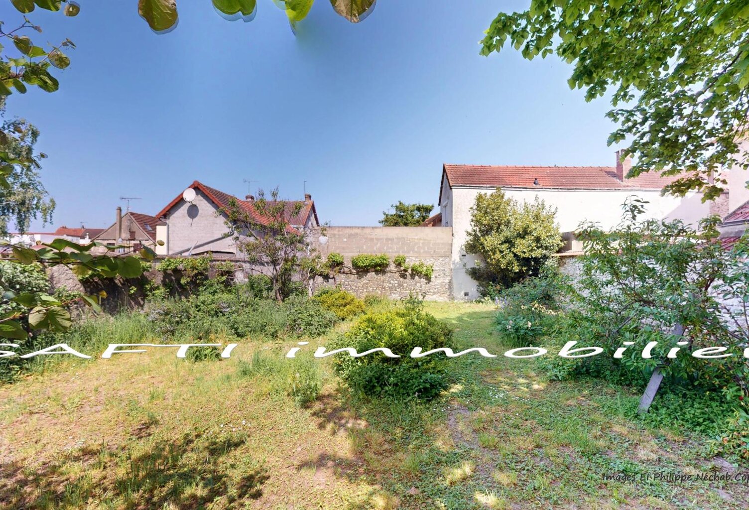 Extrat centre de Bonnière-sur-Seine :  terrain constructible de 398m2  avec CU — photo 1