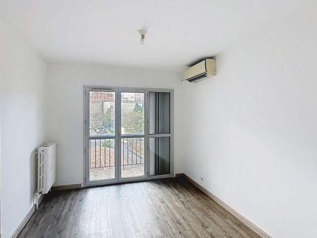 Location Appartement 4 pièces — photo du bien