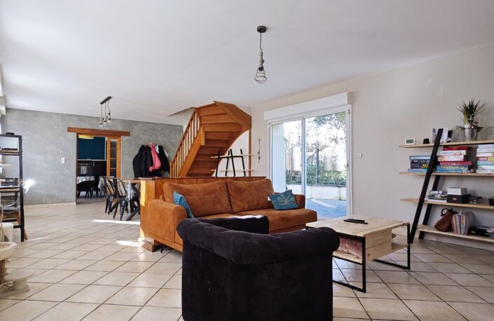 Vente Maison/villa 6 pièces — photo 2