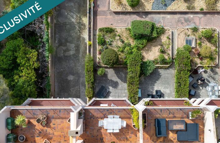Dernier étage  Terrasse 50 m²  Vue mer & verdure  Boulouris — photo 3