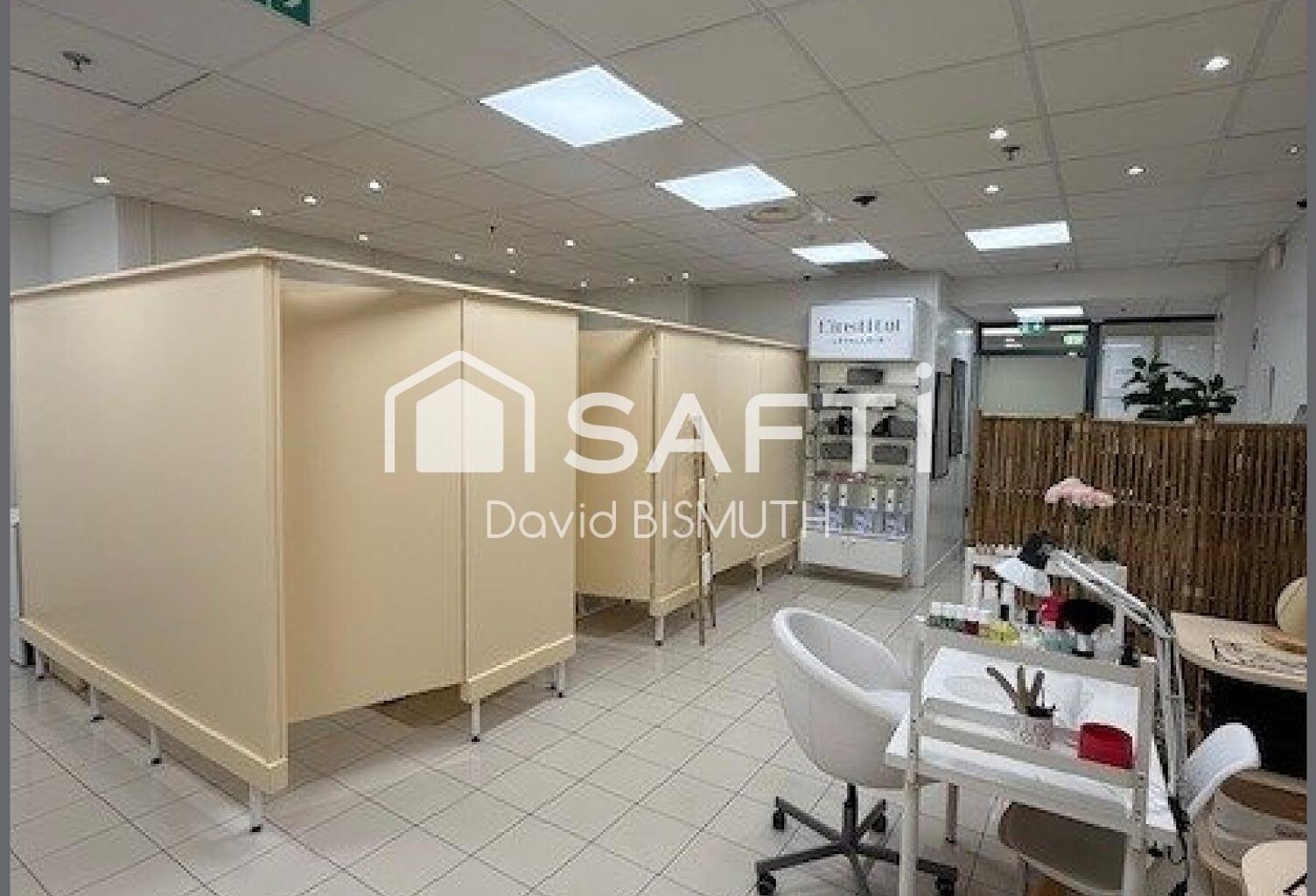 À VENDRE  Institut de Beauté  Emplacement Premium au Centre Commercial SO OUEST (Levallois) — photo 1