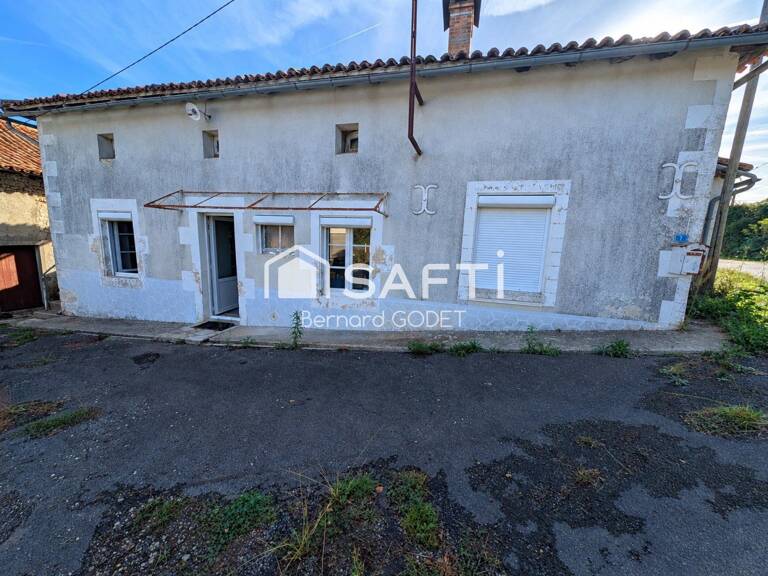 Ancienne ferme avec 2 maisons + nombreuses dépendances — photo 1