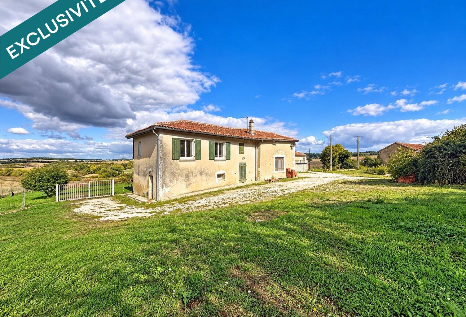 Corps de ferme en pleine campagne constitué de 4 logements — photo 1