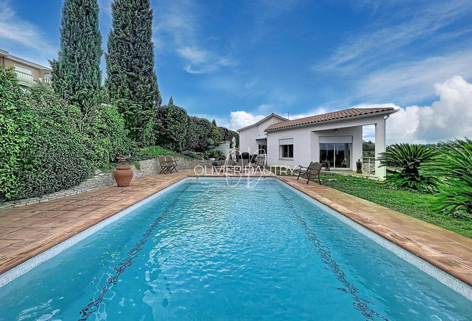 Juvignac - Villa familiale de 4 chambres  Piscine et vue golf — photo 1