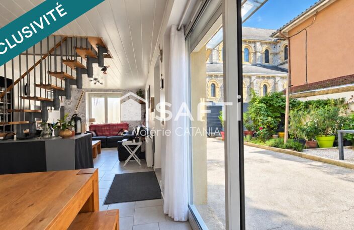MOIRANS HYPERCENTRE  MAISON DE VILLE 120 M²  4 CHAMBRES  COUR PRIVATIVE  STATIONNEMENT — photo 2