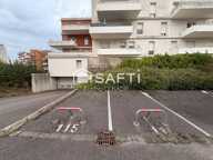 TERVILLE  LOT DE 8 PLACES DE STATIONNEMENT SÉCURISÉES — photo 3