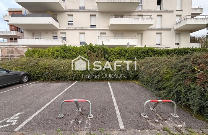 TERVILLE  LOT DE 8 PLACES DE STATIONNEMENT SÉCURISÉES — photo 4