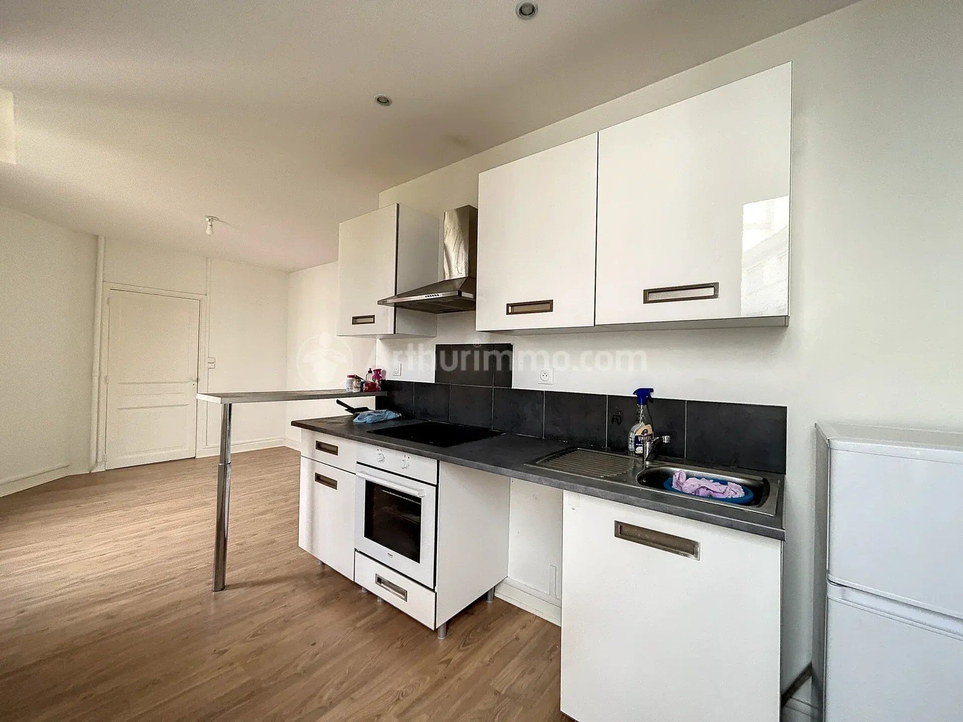 Immeuble 10 pièces 221 m² · à Clermont-Ferrand · 221 m² · 418 000 €