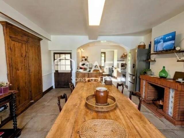 Demeure de charme du XVIII? siècle  286 m² — photo du bien