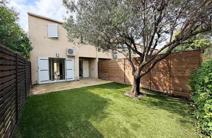 Villa 3 chambres, terrasse jardin, garage, place de parking — photo 2