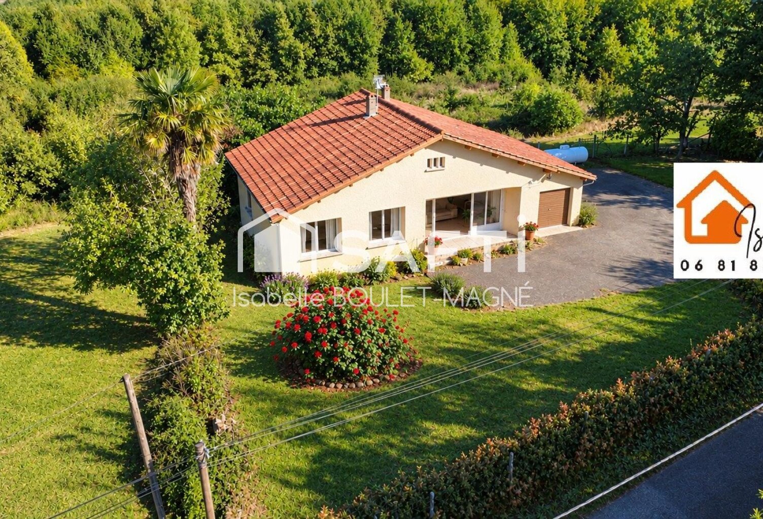 Maison traditionnelle de plain-pied avec extension possible, beau jardin, vue sur les Pyrénées. — photo 1
