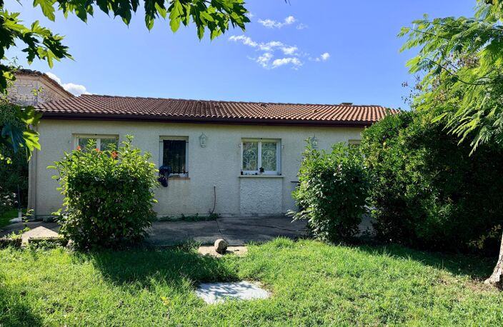 Jolie petite maison T4 dans le coeur de saint sever de saintonge. — photo 2